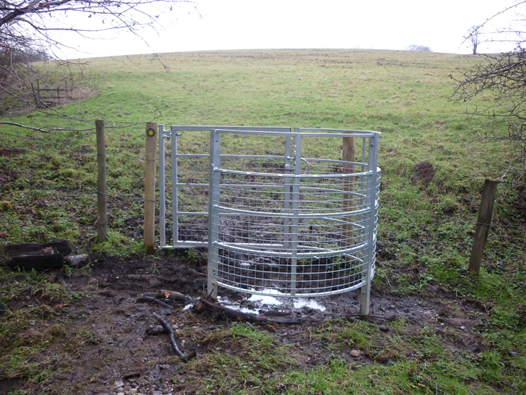 Photograph: 2010: New gate replaces stile