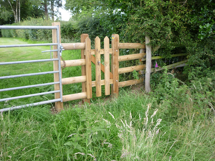 Photograph: 2009: New gate